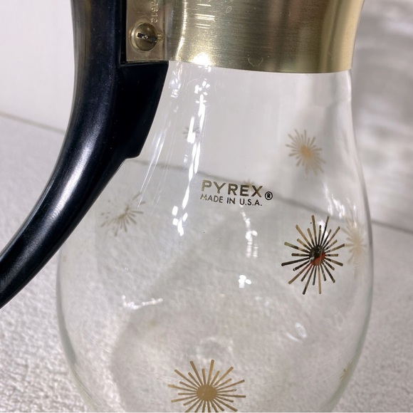 Vintage MCM PYREX Gold Atomic Print Glass Carafe W Lid - Picture 7 of 13